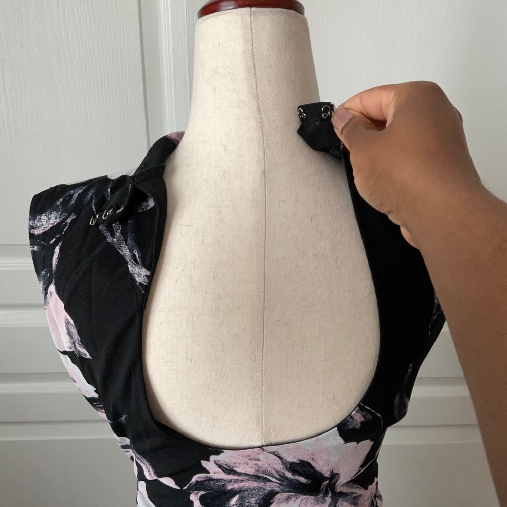 🖤💗NWOT Venus MIDI Dress - Picture 7 of 13